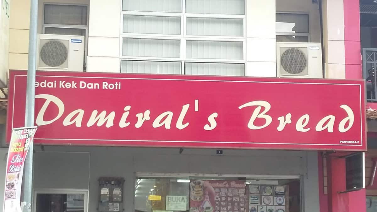 Damiral's Bread Kedai Kek Kepala Batas
