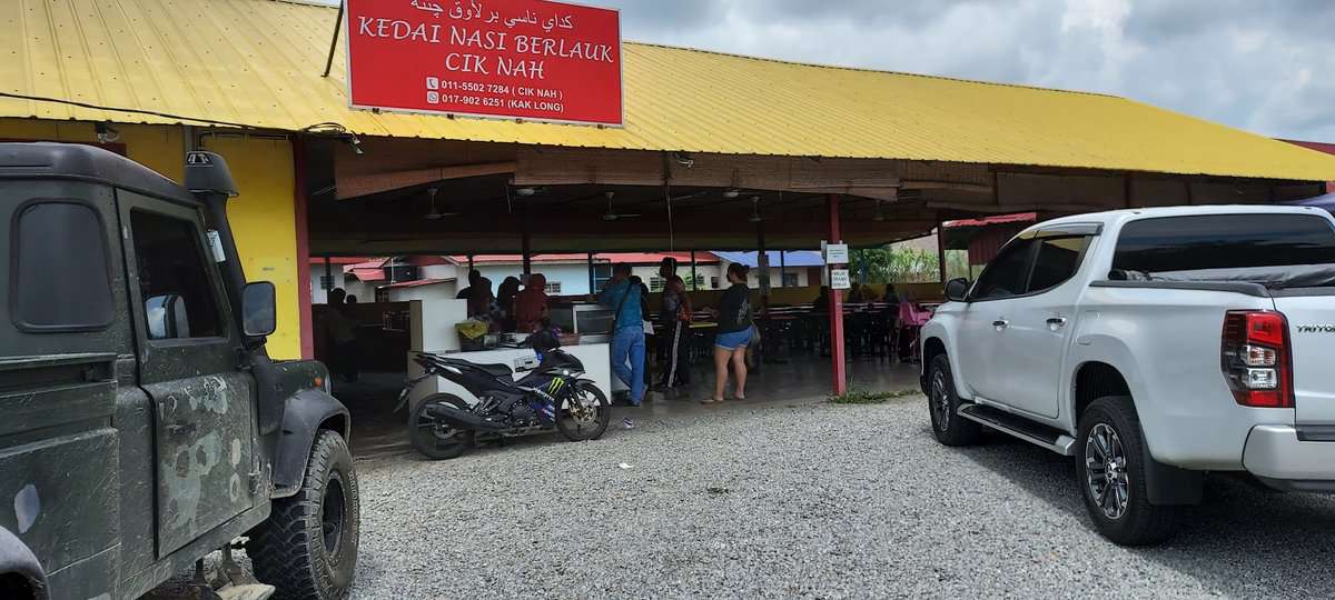 Ayam Goreng Sedap Nasi Berlauk Cik Na Kedai Makan Tanah Merah