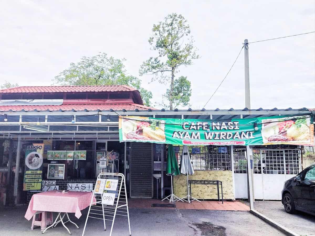 Bakso dan Nasi Ayam Wirdani Kampar (Seberang Masjid An-Nur Kampar) Kedai Makan Kampar