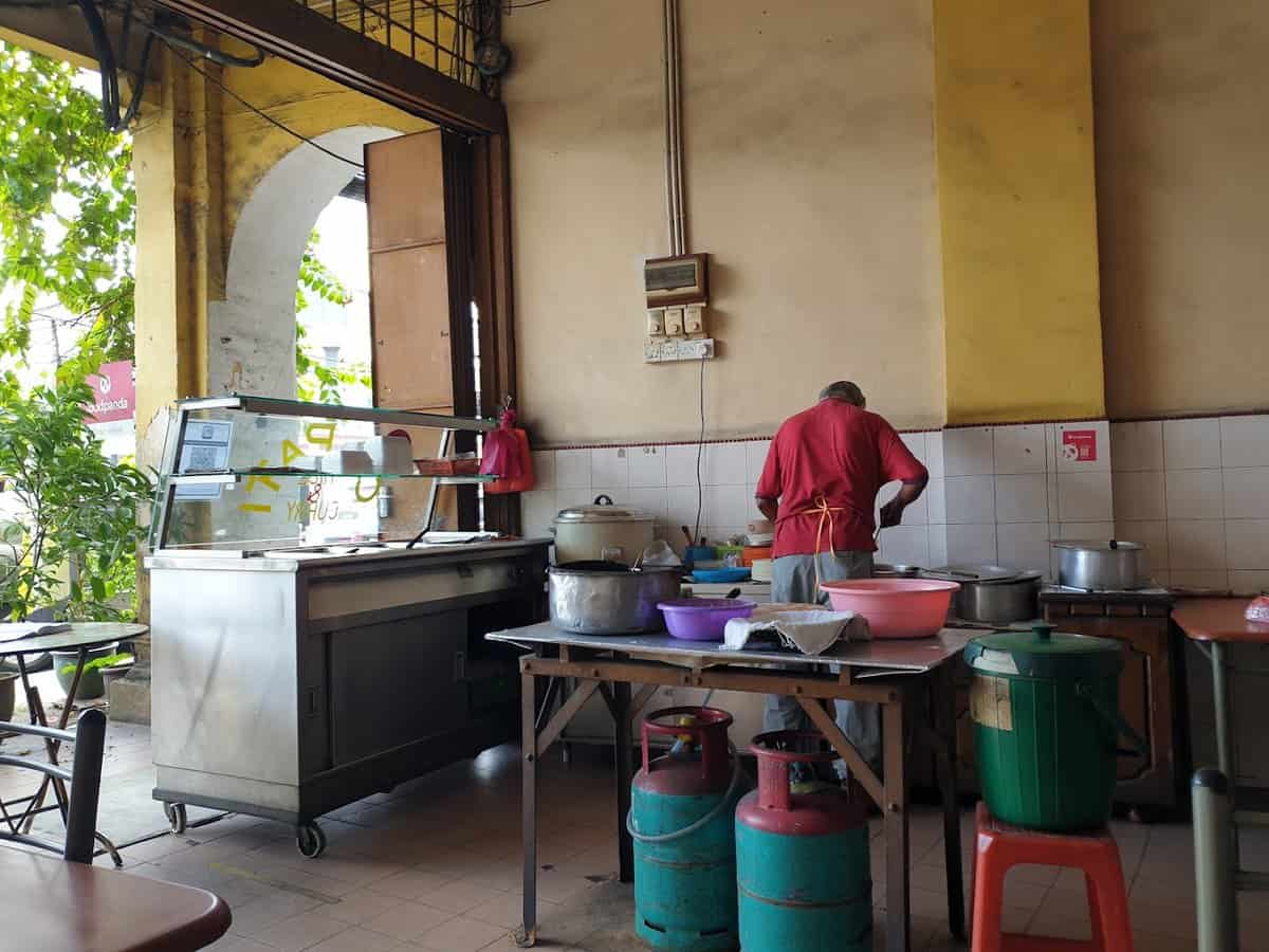 Capati Corner | Kedai Makanan dan Minuman Cik Rose Kedai Makan Batu Gajah