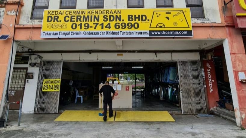 DR CERMIN SDN BHD (NILAI) Kedai Cermin Kereta Negeri Sembilan