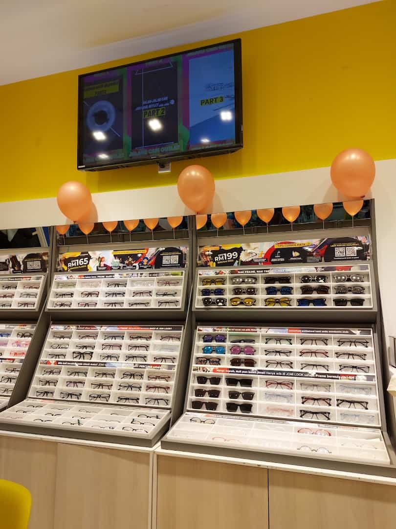 JOM! LOOK GIANT KUALA TERENGGANU Kedai Cermin Mata Terengganu