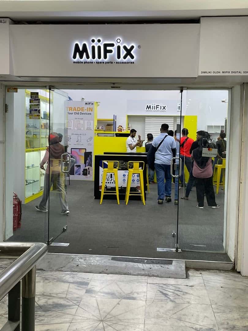 Phone Care Communication Enterprise Kedai Handphone Kuala Lumpur