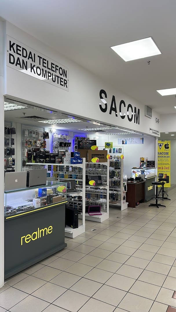 SACOM COMPUTER AND Mobile PHONE ( Selling N Repairing ) in Giant Rawang , IT students for Practical are Welcome Kedai Komputer Rawang