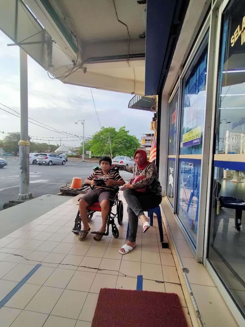 Vettri Gunting Rambut (Near KWSP BLDG) Kedai Gunting Rambut Perlis