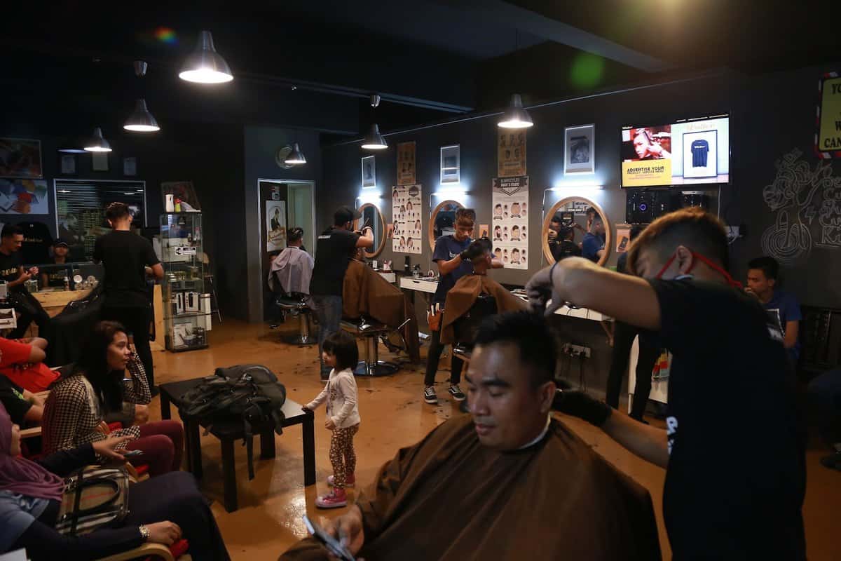 Walter Barbershop - Kedai Gunting Rambut Walter Kedai Gunting Rambut Kajang