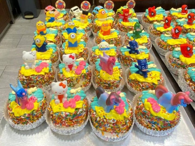 King's Confectionery Giant Batu Caves Kedai Kek Batu Caves