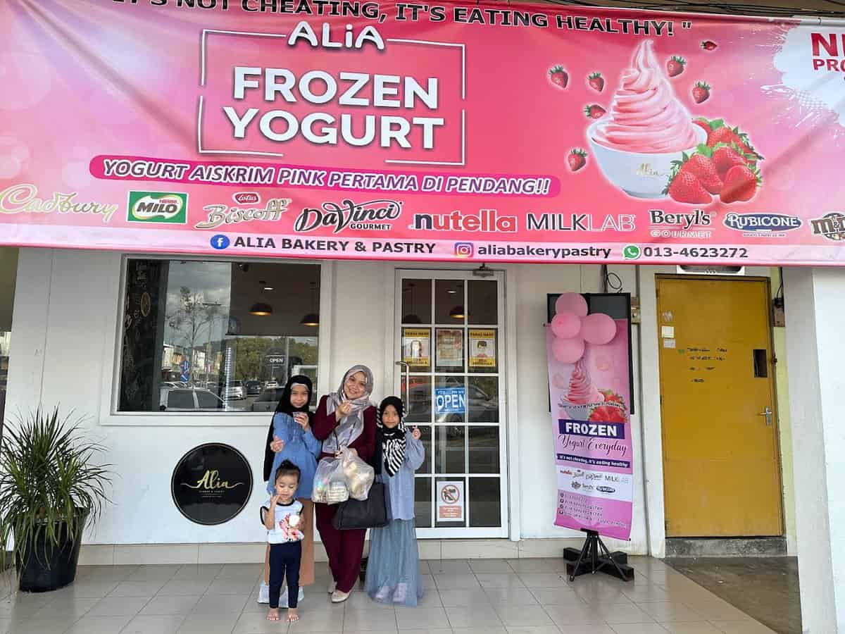 ALIA BAKERY PASTRY Kedai Kek Pendang
