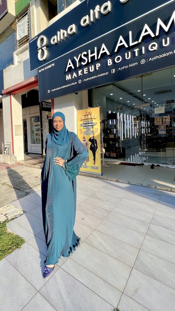 AYSHA ALAM MAKEUP BOUTIQUE Kedai Kosmetik Shah Alam