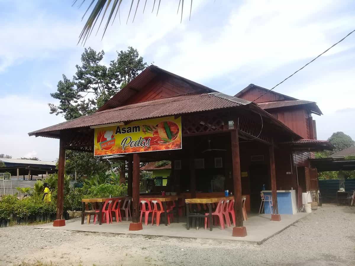 Asam Pedas DapoPiee Kedai Makan Simpang Renggam