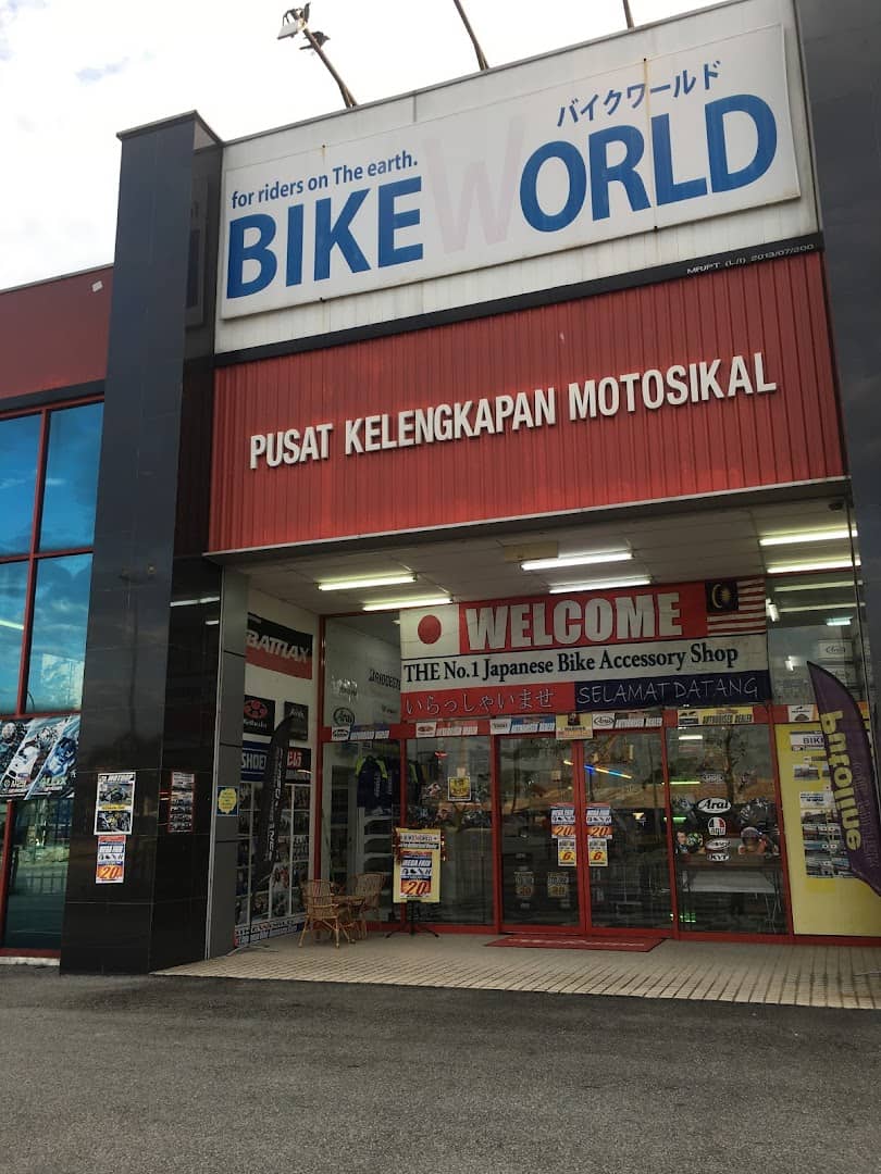 Bike World Kedai Helmet Johor