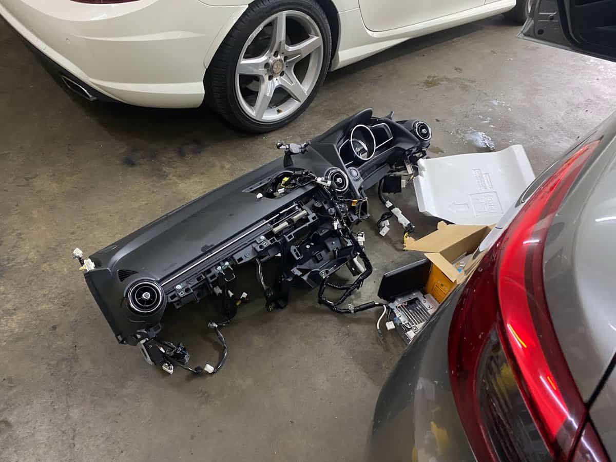 Cool Works Auto Service & AirCond Kedai Aircond Johor