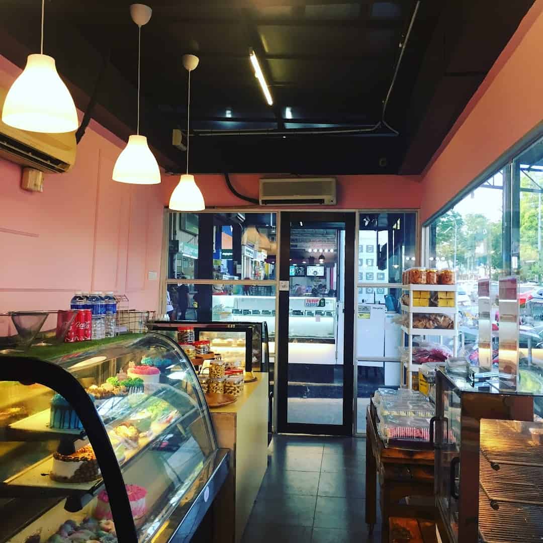 DANISHA BAKERY Kedai Kek Johor Bahru