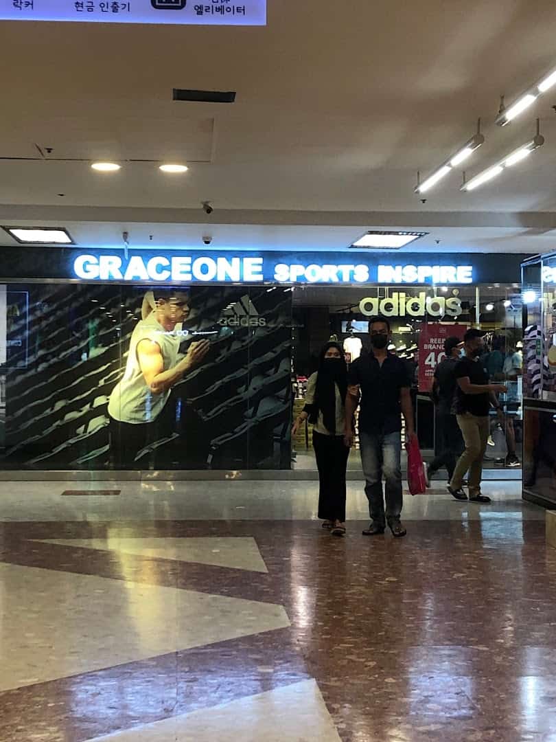 Grace One Sports Kedai Sukan Sabah