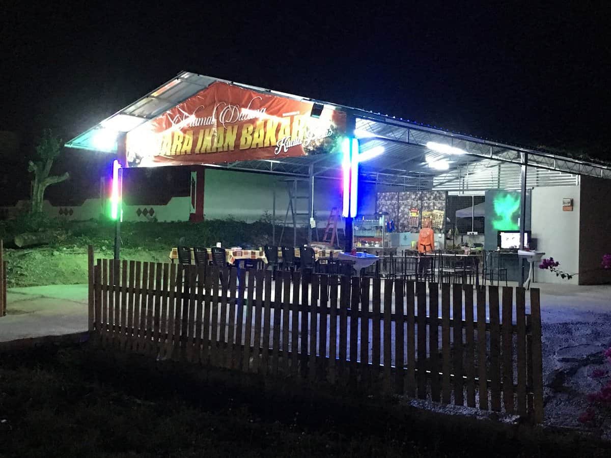 Juara Ikan Bakar Arau Kedai Makan Arau