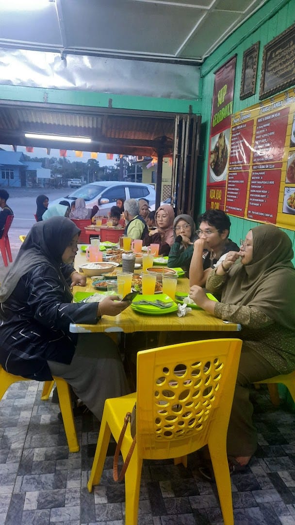Kedai Makan Abe Tomyam Kedai Makan Kerteh