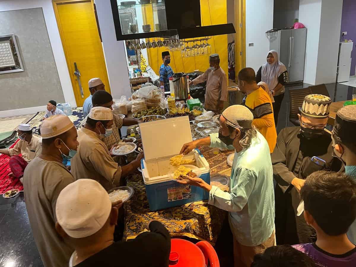 Kedai Makan Kak Long Batu 8 Kedai Makan Tanah Merah