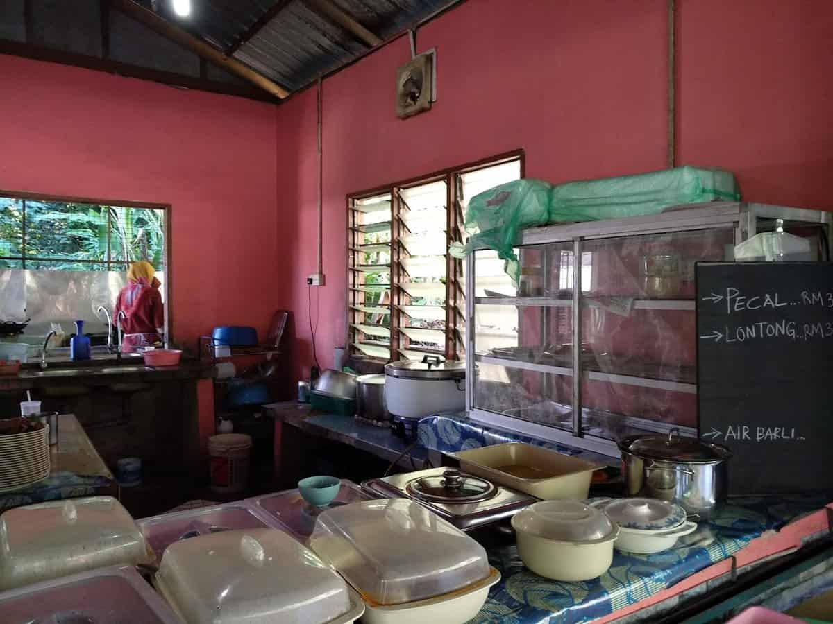 Kedai Makan Mak Timah Kedai Makan Slim River
