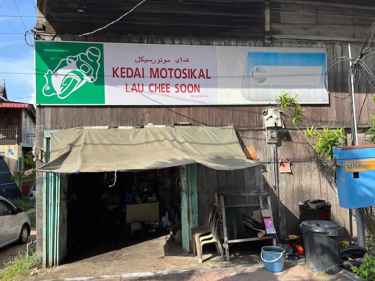 Kedai Motosikal Lau Chee Soon Kedai Helmet Terengganu