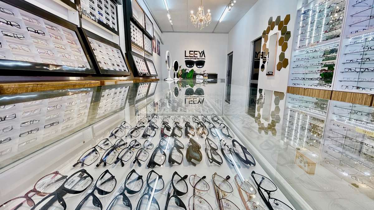 LEEYA OPTOMETRIST Kedai Cermin Mata Terengganu