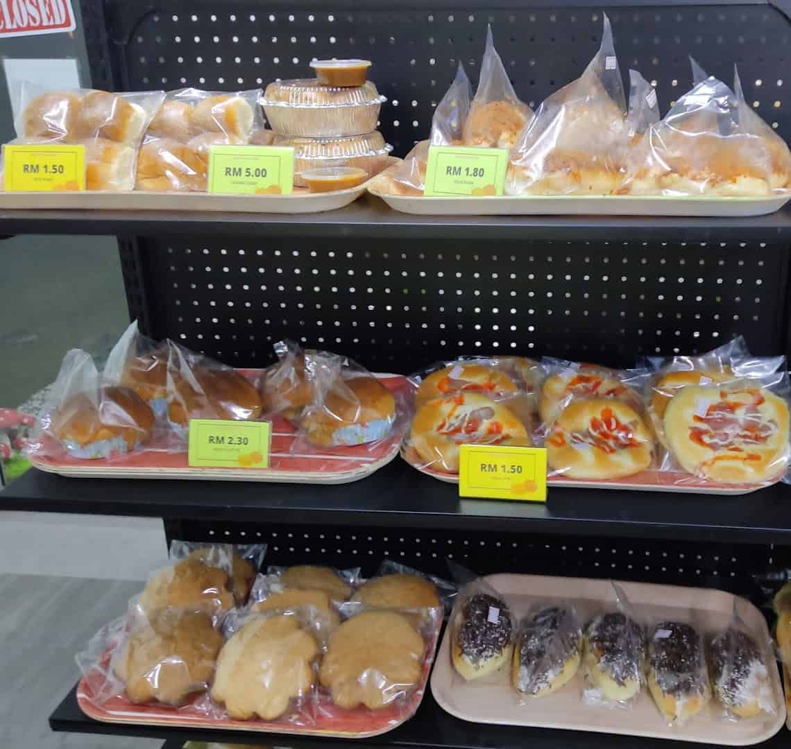 Majidah Cake House Kedai Kek Manjung