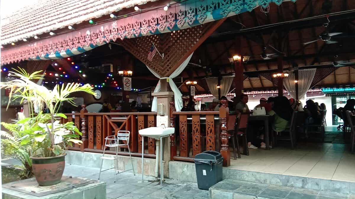 Man Tom Yam Kedai Makan Seremban