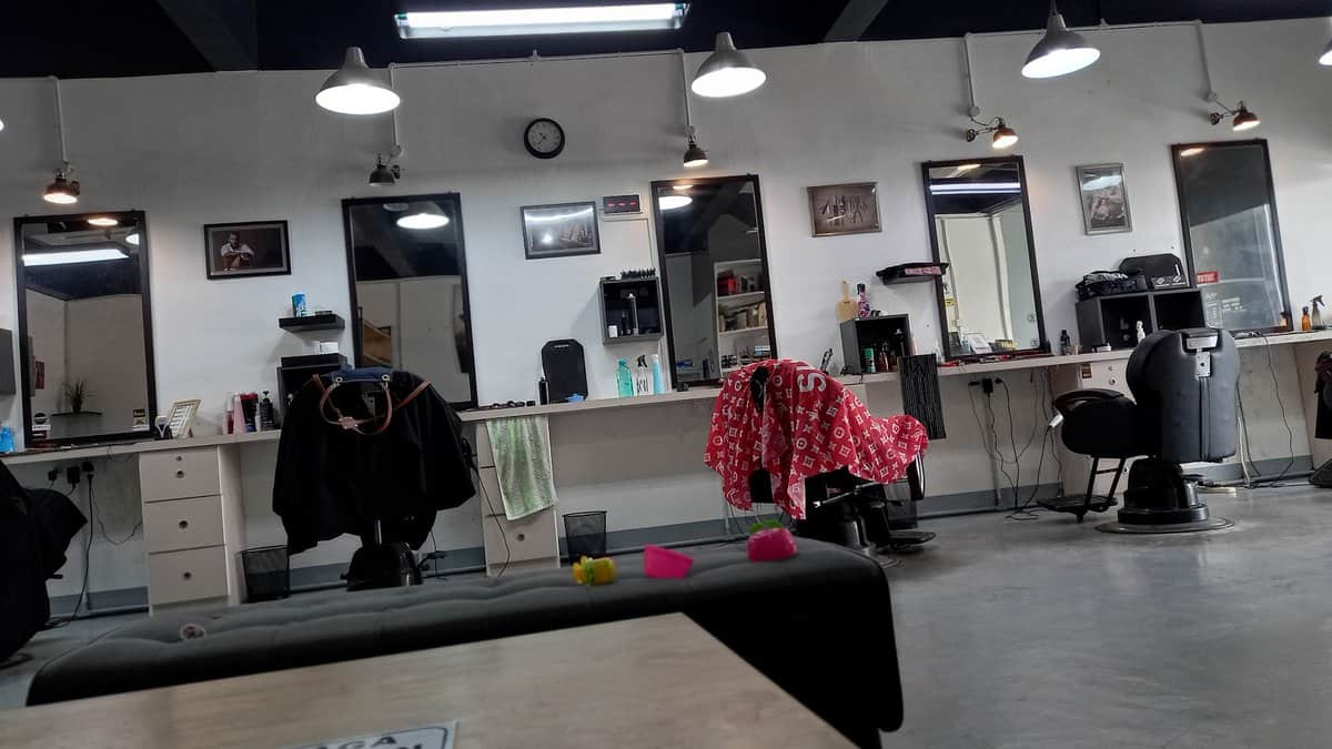 NA BARBERSHOP Kedai Gunting Rambut Perlis