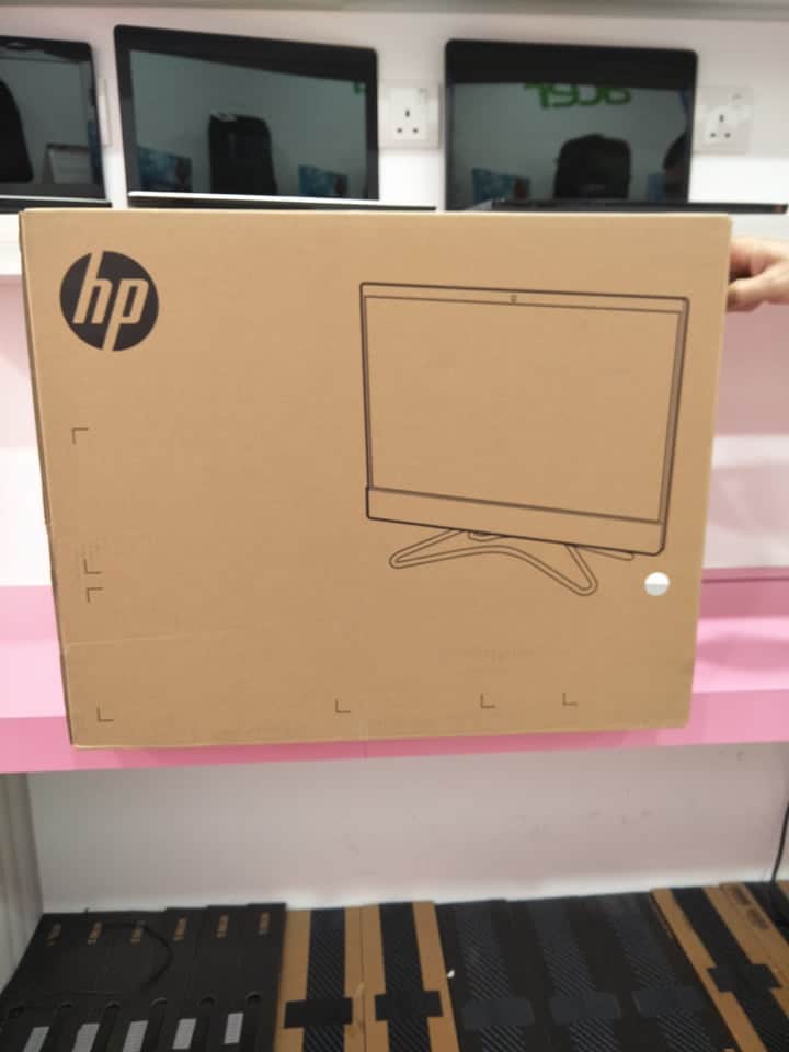 Notebook World Kedai Komputer Petaling Jaya