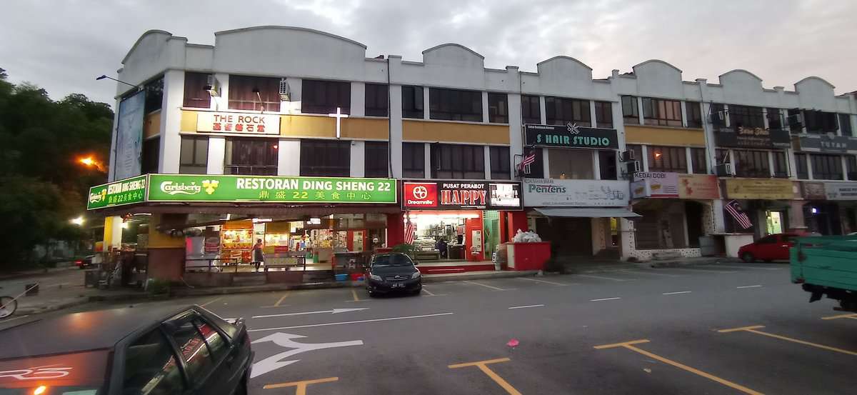Pusat Perabot Happy Kedai Perabot Puchong