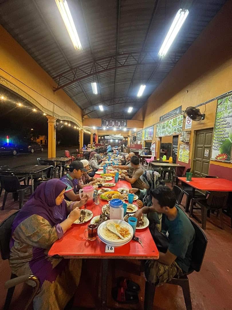 Restoran J&I Ikan Bakar Kedai Makan Kemaman