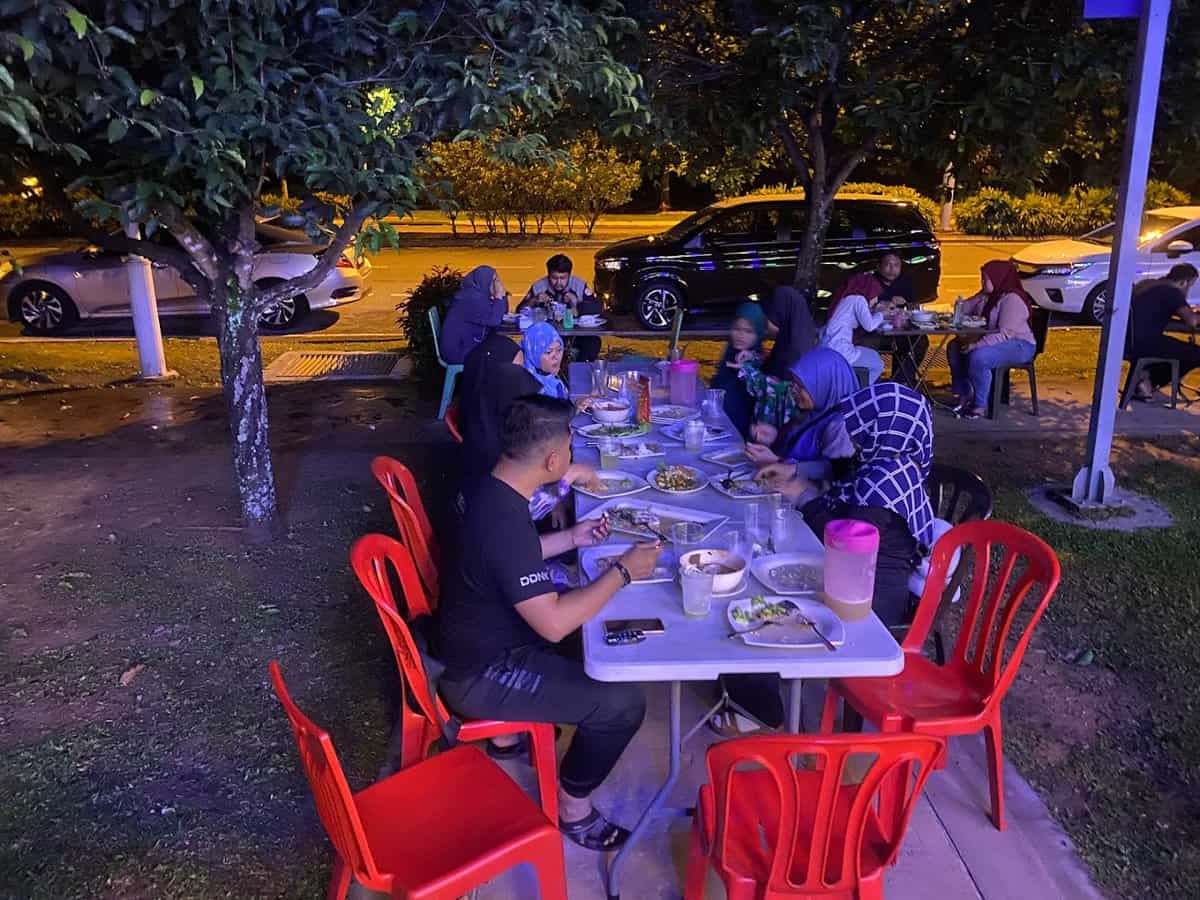 Restoran Medina Thai Tom Yam Kedai Makan Putrajaya
