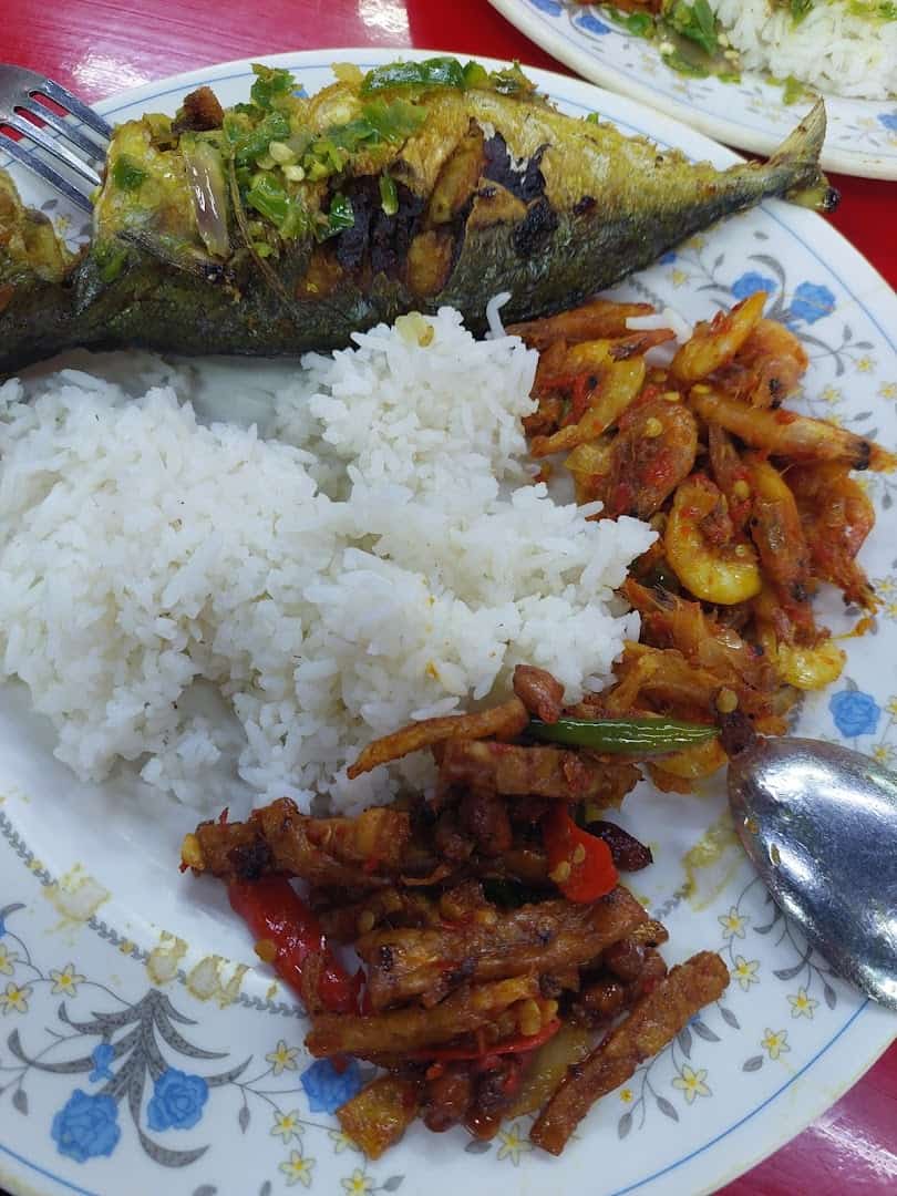 Restoran Nasi Campur Minang Raya Kedai Makan Rawang