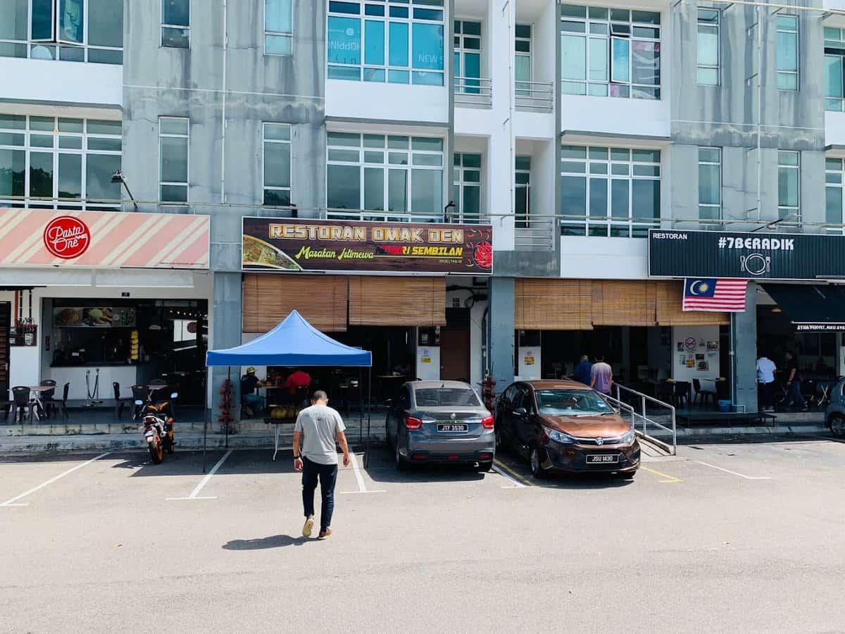 Restoran Omak Den Kedai Makan Senai