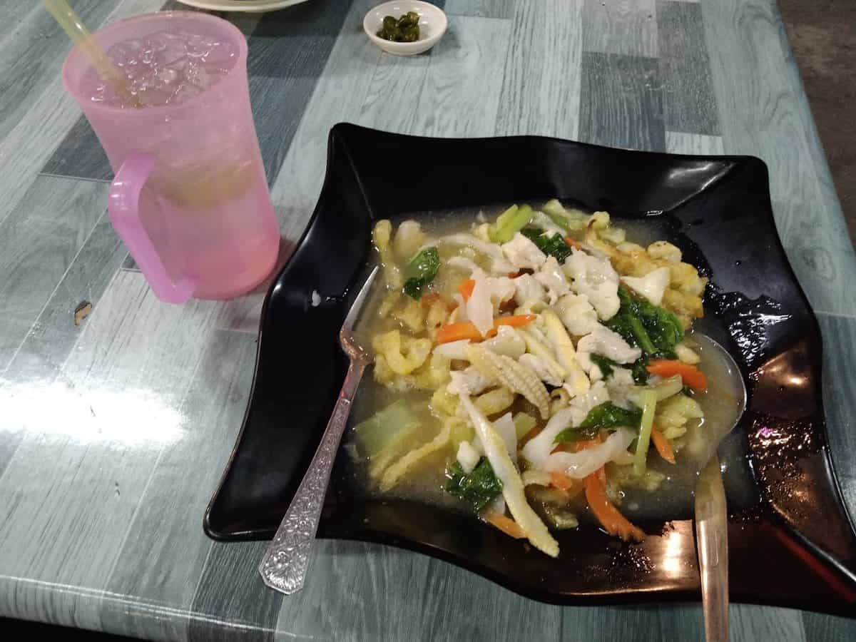 Restoran Tomyam Kedai Makan Simpang Ampat