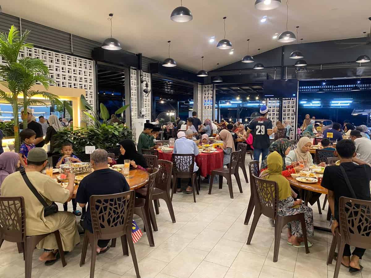 Selera Tepi Sungai Kedai Makan Tanah Merah
