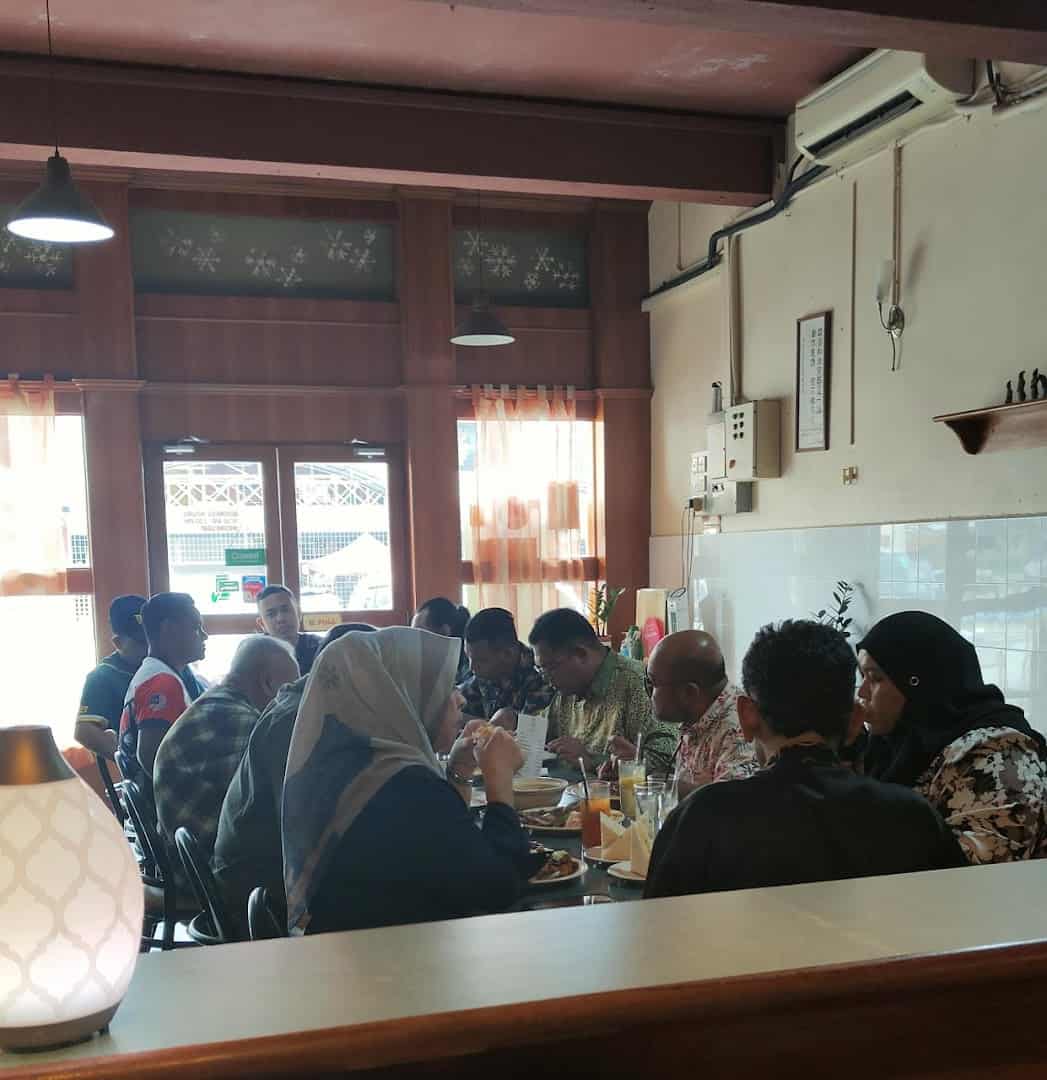 Top One Cafe Kedai Makan Batu Gajah