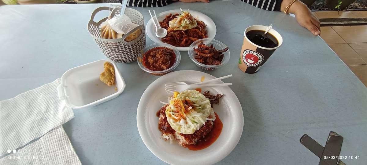Warung Wak Ajis Kedai Makan Banting