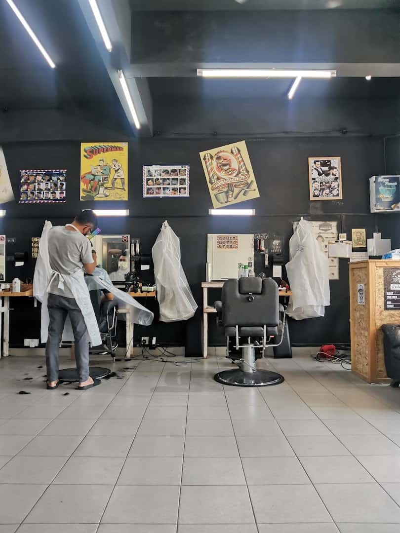YIE BARBERSHOP Kedai Gunting Rambut Putrajaya